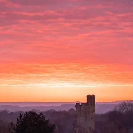 The Old Farm Shop * 斯卡伯勒