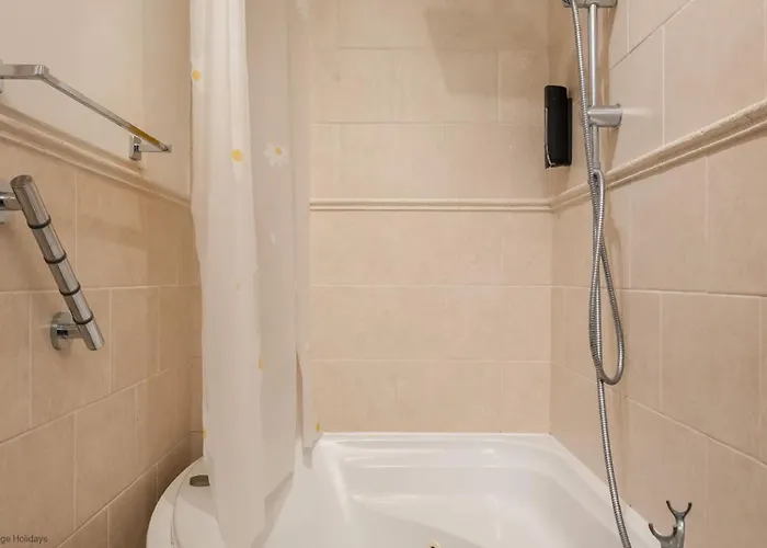 The Old Farm Shop Holiday home Scarborough